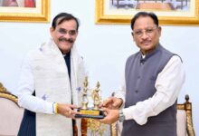 मुख्यमंत्री से सांसद विष्णु दत्त शर्मा ने की सौजन्य मुलाकात