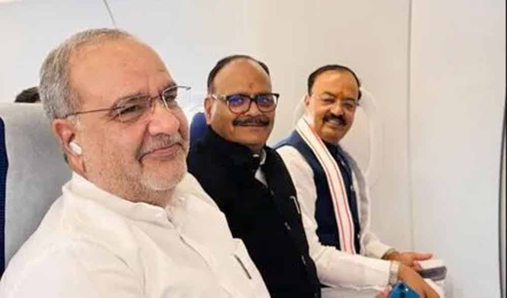 केशव प्रसाद मौर्य और ब्रजेश पाठक दिल्ली में, यूपी में मंत्रिमंडल विस्तार की अटकलें तेज