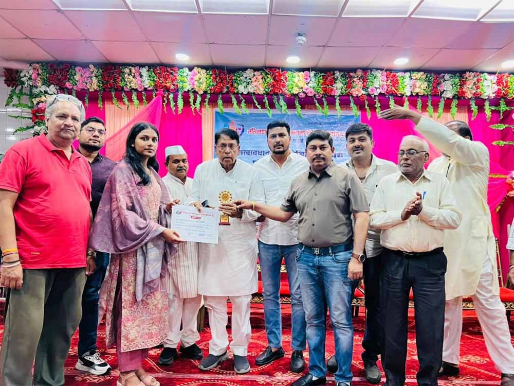 ललिताराम जन विकास कल्याण समिति ने 300 मेधावी छात्रों का किया भव्य सम्मान, सांस्कृतिक कार्यक्रमों से सजा आयोजन