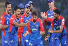 IPL 2026: DC vs RR मुकाबला, प्लेऑफ की जंग में कौन मारेगा बाजी?