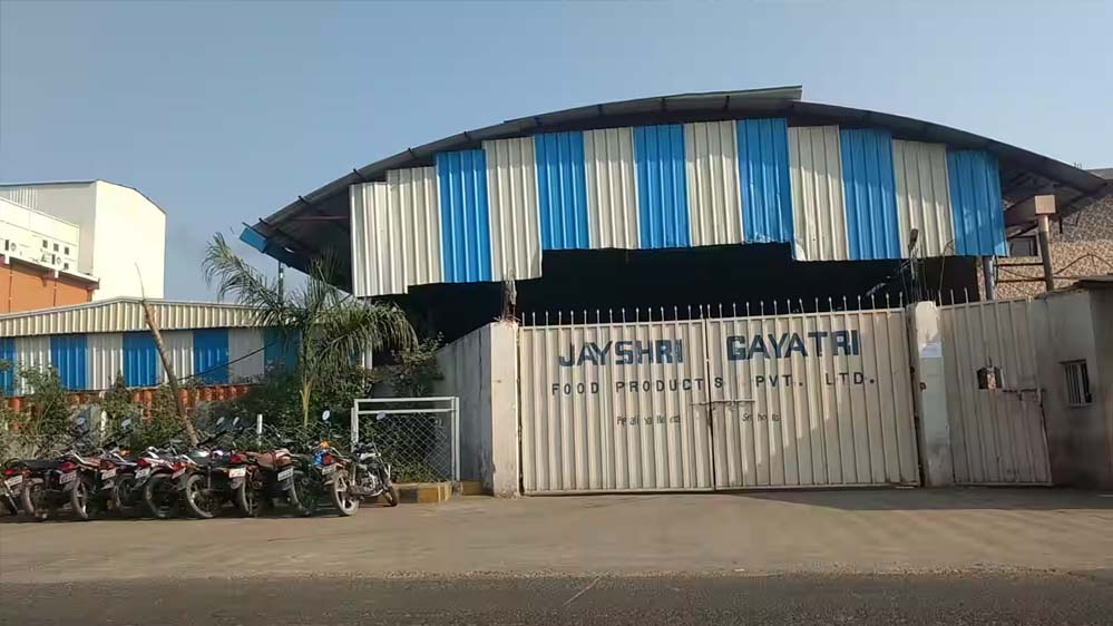 मिल्क मैजिक में मिलावट का बड़ा खुलासा: पाम ऑयल मिलाकर तैयार हो रहे थे डेयरी प्रोडक्ट मिल्क मैजिक में मिलावट का बड़ा खुलासा: पाम ऑयल मिलाकर तैयार हो रहे थे डेयरी प्रोडक्ट