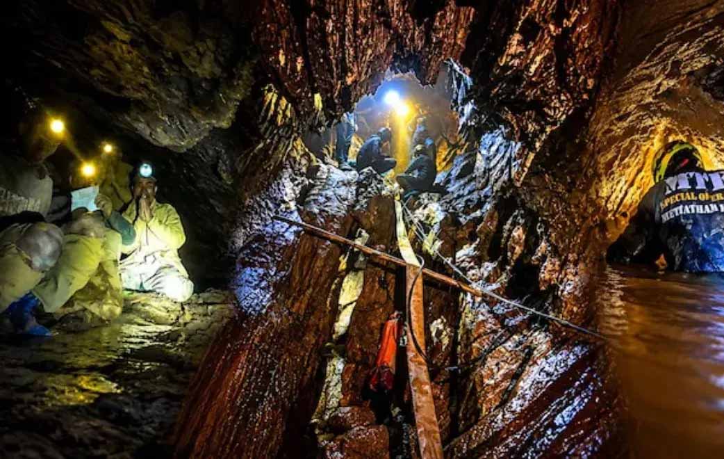 लाओस की खतरनाक गुफा में रेस्क्यू ऑपरेशन: 11 दिनों से जारी जीवन-मृत्यु की जंग
