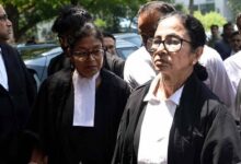 वकील के रूप में HC पहुंचीं ममता, शुभेंदु अधिकारी का तंज- फालतू काम में वक्त नहीं गंवाऊंगा