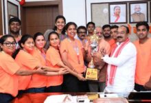 उप मुख्यमंत्री अरुण साव से फेडरेशन कप मिक्स्ड नेटबॉल चैंपियनशिप में रजत पदक जीतने वाले खिलाड़ियों ने की मुलाकात