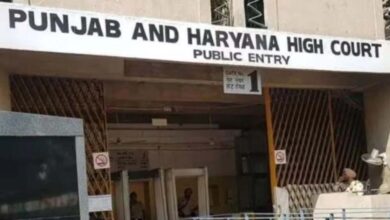 संदीप पाठक पर FIR को लेकर हाईकोर्ट सख्त, सरकार से पूछा- जानकारी देने में हिचक क्यों? संदीप पाठक पर FIR को लेकर हाईकोर्ट सख्त, सरकार से पूछा- जानकारी देने में हिचक क्यों?