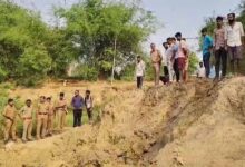 मिट्टी का कहर: 8 महिलाओं पर ढहा टीला, मां-बेटी समेत 3 की दर्दनाक मौत