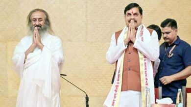 मन की शांति ही तन का योग सादृश्य…यही है आर्ट ऑफ लिविंग : मुख्यमंत्री डॉ. यादव मन की शांति ही तन का योग सादृश्य…यही है आर्ट ऑफ लिविंग : मुख्यमंत्री डॉ. यादव