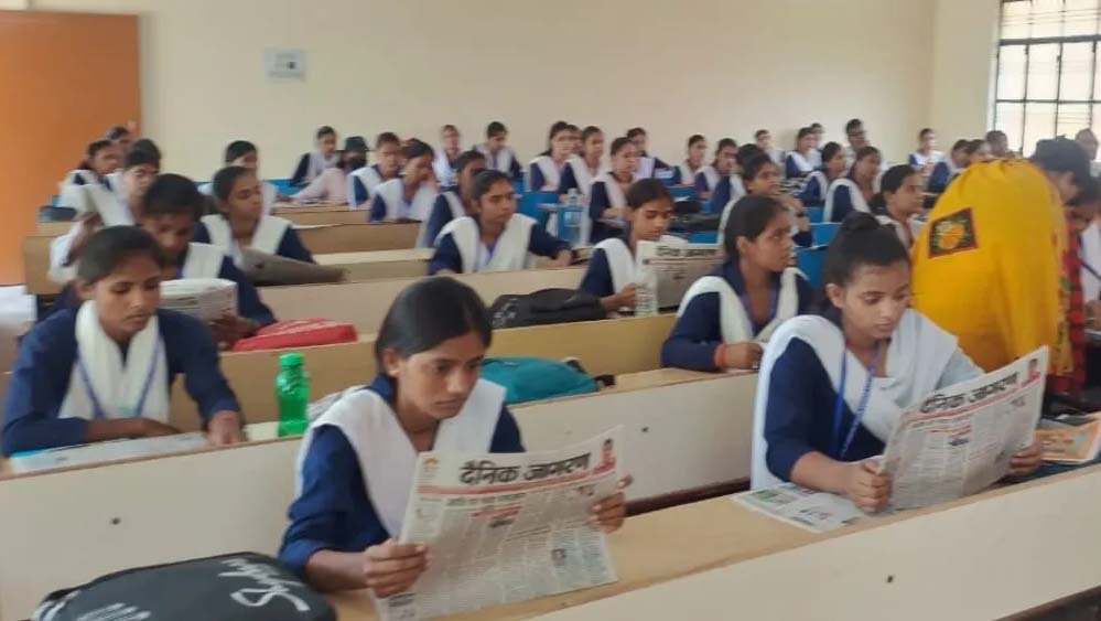 विद्यालयों में पठन संस्कृति मजबूत करने में जुटी योगी सरकार विद्यालयों में पठन संस्कृति मजबूत करने में जुटी योगी सरकार