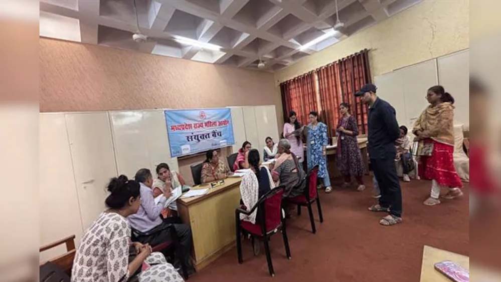 6 साल बाद एक्टिव हुआ MP महिला आयोग, घरेलू हिंसा और पारिवारिक मामलों में दिखा सख्त रुख