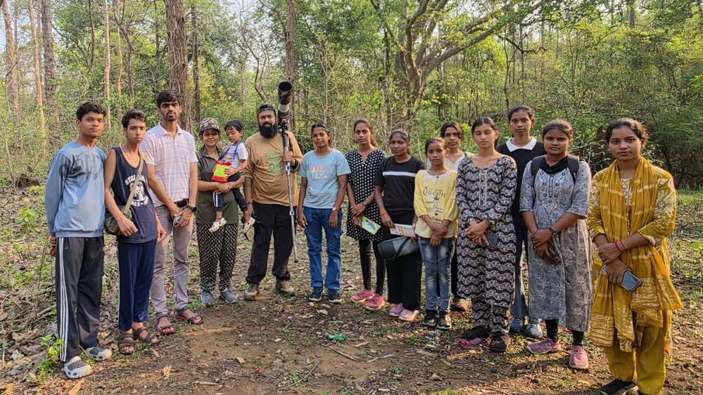 बारनवापारा के देवपुर जंगल में दिखी दुर्लभ विशाल भारतीय गिलहरी