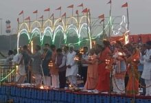 सीएम योगी ने संगम में फ्लोटिंग जेटी पर गंगा आरती का किया शुभारंभ, अब होगी हर शाम