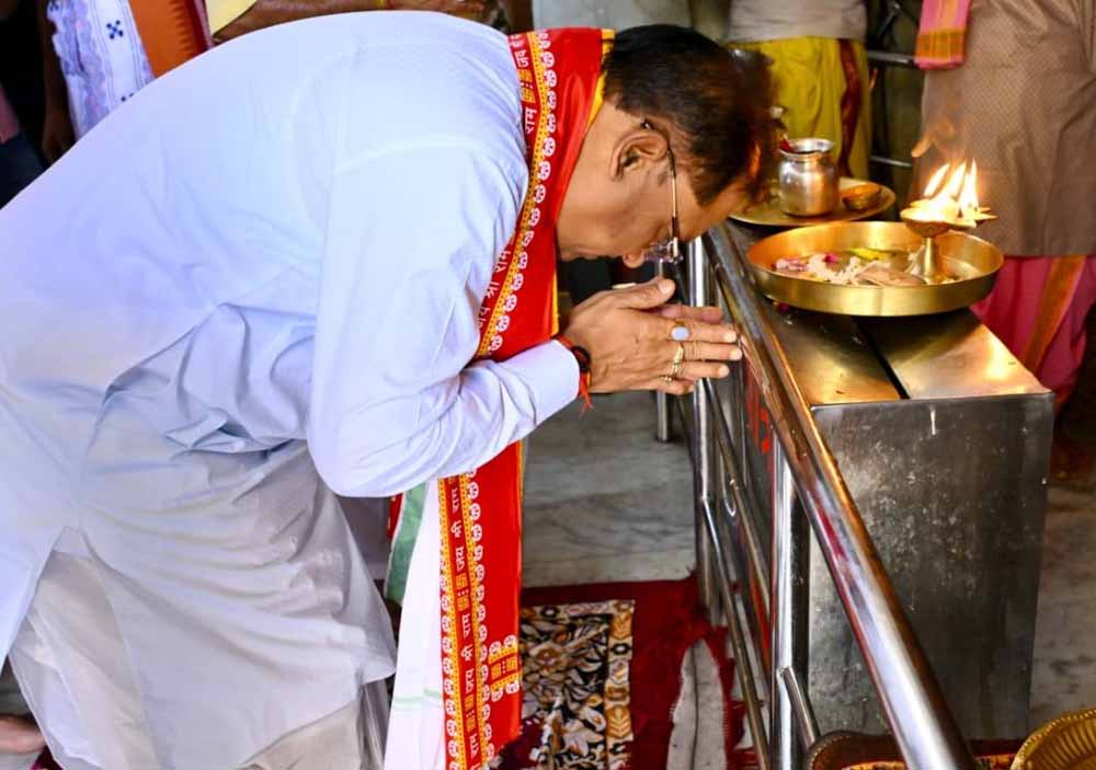 विष्णुदेव साय हरिनाम संकीर्तन नामयज्ञ में हुए शामिल, श्री जगन्नाथ मंदिर में पूजा कर प्रदेश की खुशहाली की कामना विष्णुदेव साय हरिनाम संकीर्तन नामयज्ञ में हुए शामिल, श्री जगन्नाथ मंदिर में पूजा कर प्रदेश की खुशहाली की कामना
