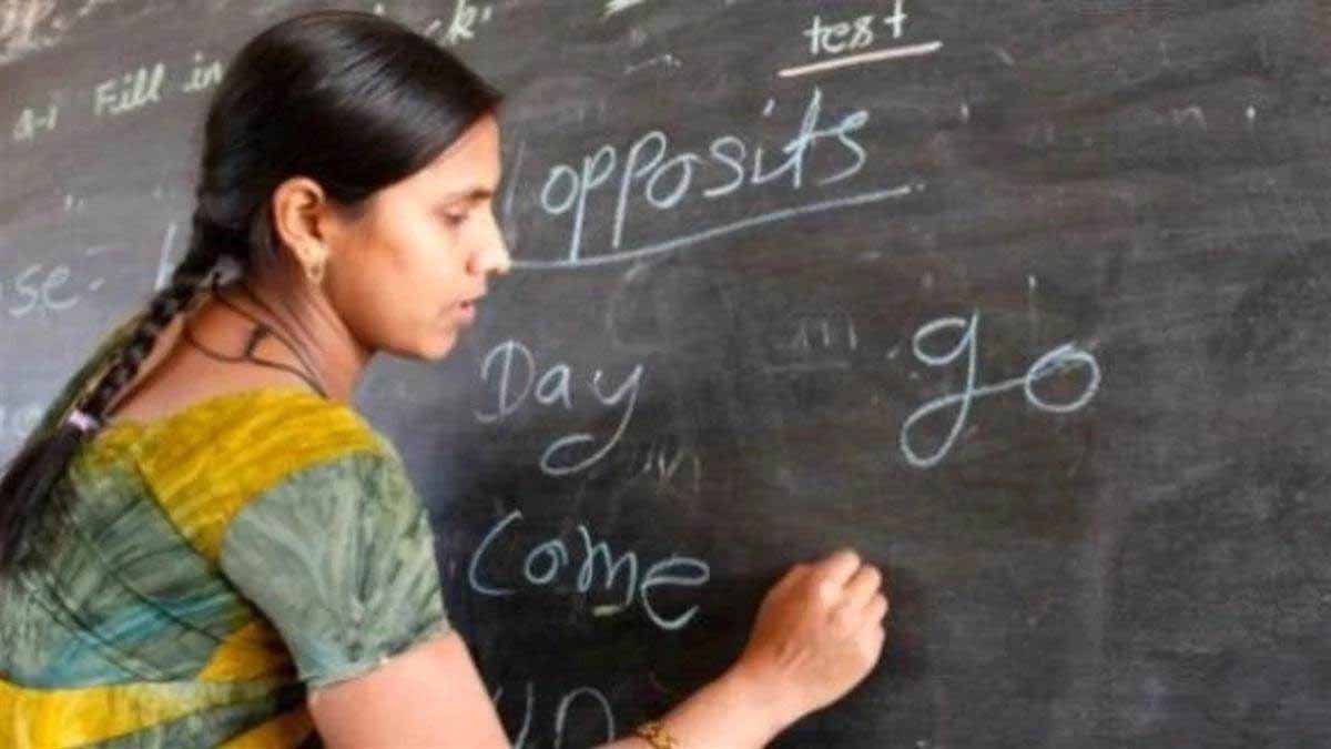 यूपी में बड़ी शिक्षक भर्ती की तैयार,23,213 पदों का अधियाचन भेजा गया यूपी में बड़ी शिक्षक भर्ती की तैयार,23,213 पदों का अधियाचन भेजा गया