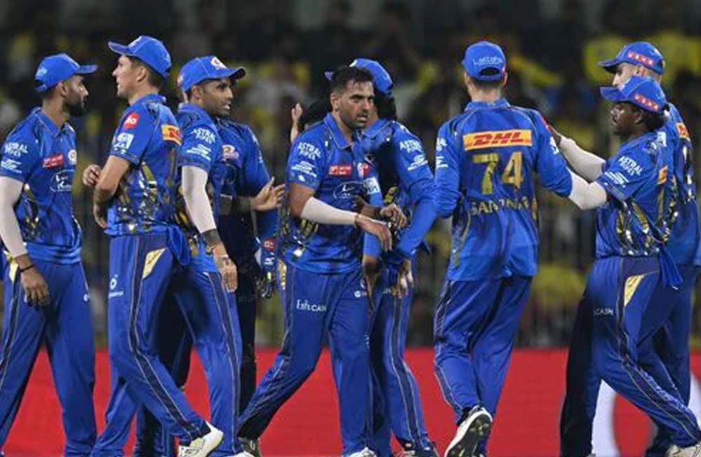 CSK से हार के बाद MI का प्लेऑफ समीकरण उलझा, अब कैसे पहुंचेगी हार्दिक पंड्या की टीम?