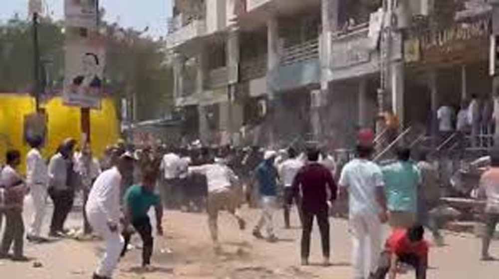 30 साल पुराने चैंबर तोड़े गए, वकीलों का हंगामा और पुलिस लाठीचार्ज 30 साल पुराने चैंबर तोड़े गए, वकीलों का हंगामा और पुलिस लाठीचार्ज