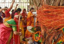 वट सावित्री व्रत 2026: परिक्रमा के दौरान इस मंत्र से मिलेगा अखंड सौभाग्य का आशीर्वाद