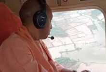 गोरखपुर में हेलीकॉप्टर से दिखा कचरे का ढेर, सीएम योगी की नाराजगी के बाद तुरंत शुरू हुई सफाई