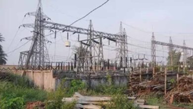 यूपी में बिजली महंगी, 10% फ्यूल सरचार्ज से उपभोक्ताओं पर बढ़ा बोझ यूपी में बिजली महंगी, 10% फ्यूल सरचार्ज से उपभोक्ताओं पर बढ़ा बोझ
