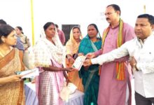 संवाद से संपूर्ण समाधान शिविर बना जनविश्वास का केंद्र, स्वास्थ्य मंत्री जायसवाल की मौजूदगी में सैकड़ों समस्याओं का त्वरित निराकरण