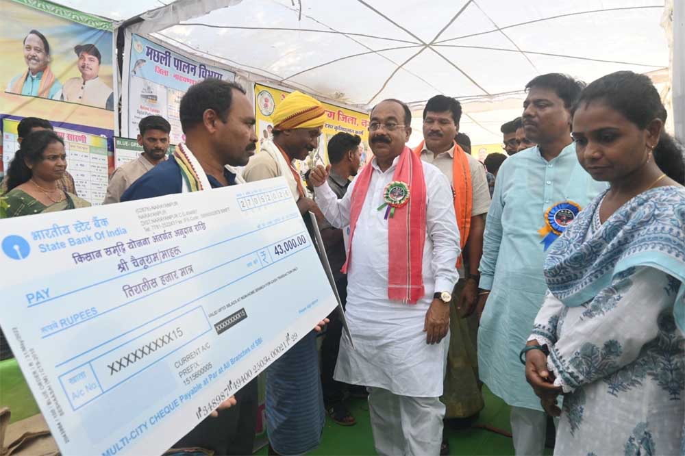 नारायणपुर को मिली विकास की बड़ी सौगात नारायणपुर को मिली विकास की बड़ी सौगात