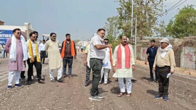 उप मुख्यमंत्री अरुण साव ने निर्माणाधीन सड़क का किया निरीक्षण उप मुख्यमंत्री अरुण साव ने निर्माणाधीन सड़क का किया निरीक्षण