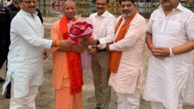 बंगाल चुनाव में प्रचंड जीत पर भाजपा नेताओं ने सीएम योगी को दी बधाई