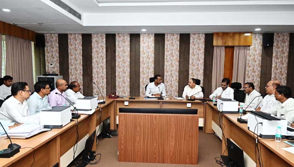 नागरिकों की सुविधा सर्वोपरि, भविष्य की जरुरतों के अनुरूप करें निर्माण’