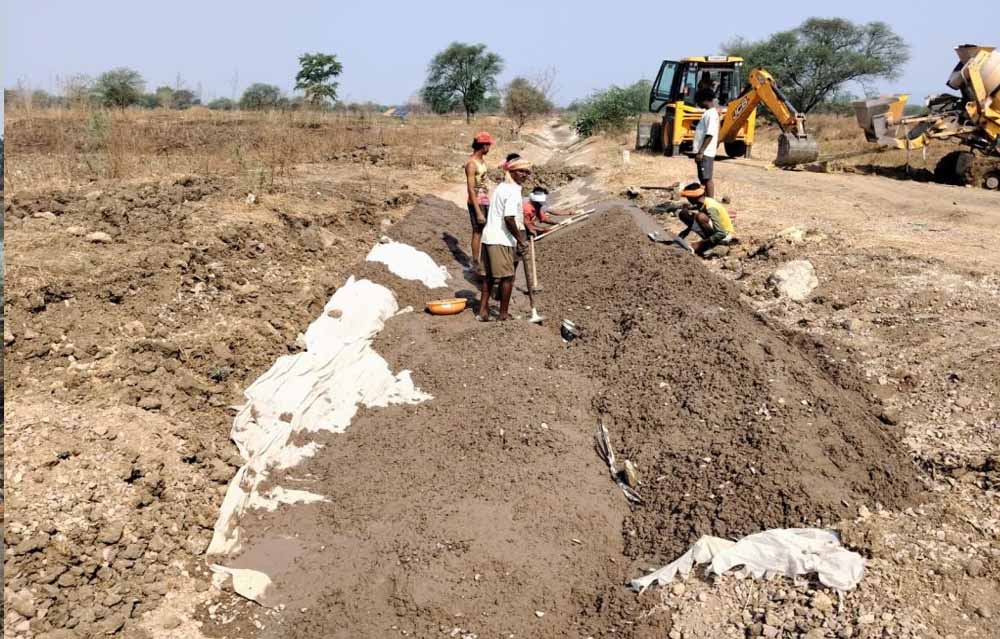 करोड़ों की नहर परियोजना में बड़ा खेल! जांच में 2 इंच से कम निकली लाइनिंग करोड़ों की नहर परियोजना में बड़ा खेल! जांच में 2 इंच से कम निकली लाइनिंग
