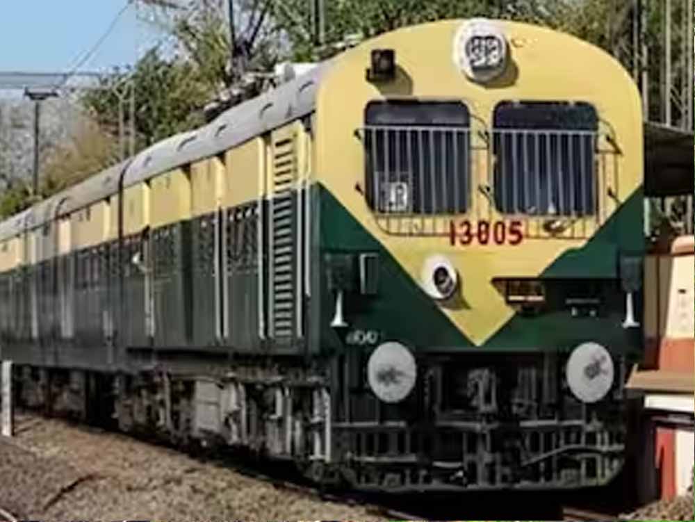 यात्रियों को झटका! बिलासपुर-गेवरारोड MEMU पैसेंजर 4 दिन रहेगी रद्द यात्रियों को झटका! बिलासपुर-गेवरारोड MEMU पैसेंजर 4 दिन रहेगी रद्द