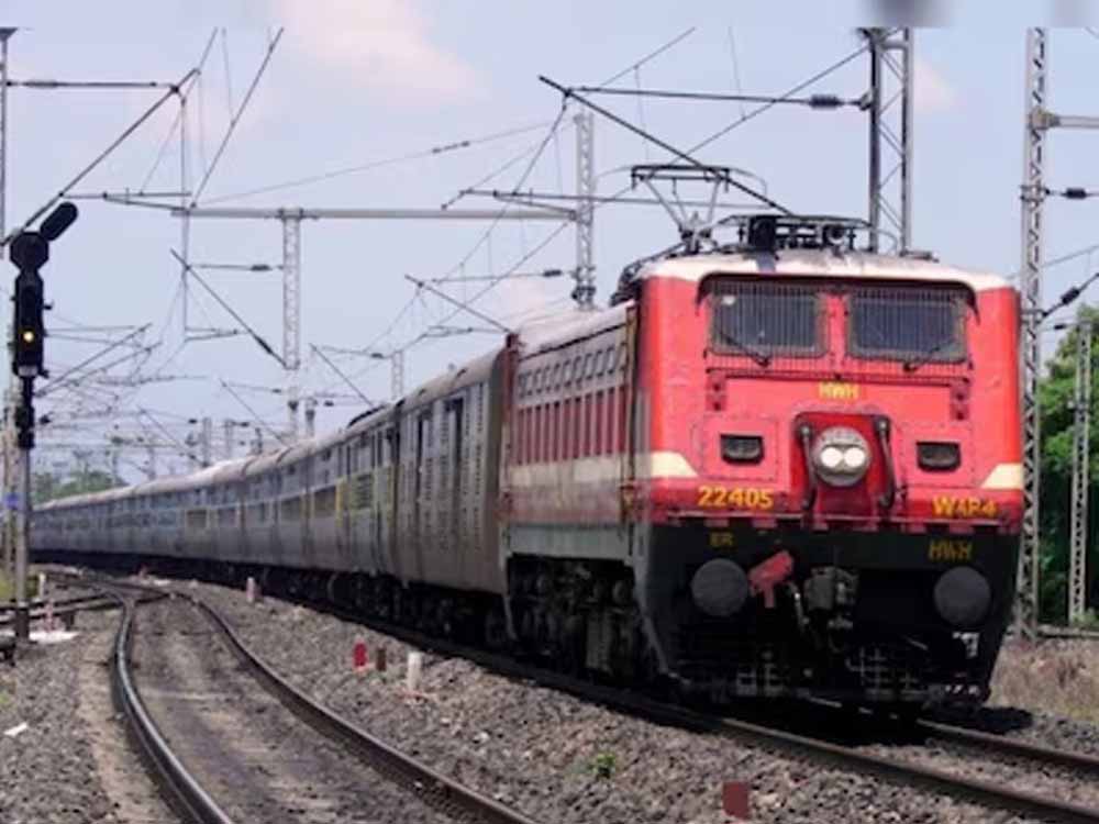 Bilaspur railway division की 18 ट्रेनें 22 मई तक रद्द, 20 गाड़ियां शॉर्ट टर्मिनेट, 2 के बदले रूट