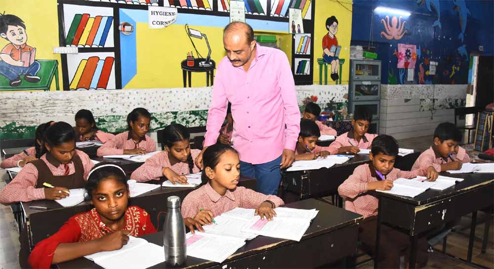 सुकमा में शिक्षा विभाग सख्त, रिजल्ट के लिए अब 75% उपस्थिति अनिवार्य सुकमा में शिक्षा विभाग सख्त, रिजल्ट के लिए अब 75% उपस्थिति अनिवार्य