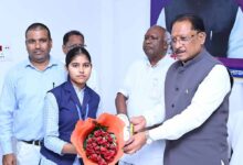 CM साय का संदेश: सपना देखो, लक्ष्य बनाओ और मेहनत करो- बलरामपुर में मेधावी छात्रों का सम्मान