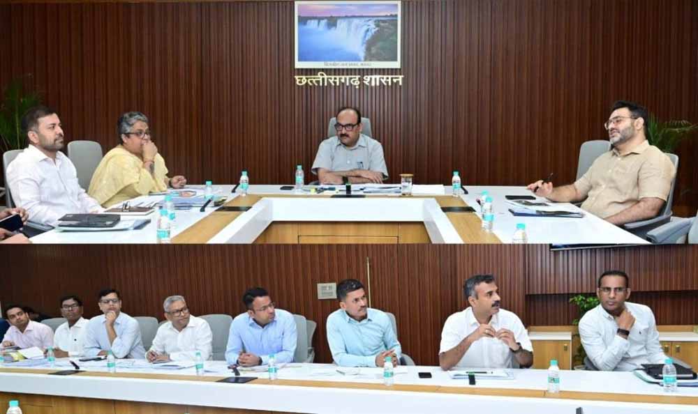 छत्तीसगढ़ में खाली सरकारी जमीनों का होगा रिडेवलपमेंट, मुख्य सचिव ने दिए अहम निर्देश छत्तीसगढ़ में खाली सरकारी जमीनों का होगा रिडेवलपमेंट, मुख्य सचिव ने दिए अहम निर्देश