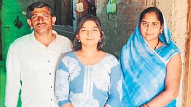 महासमुंद : कलेक्टर ने कहा बेटियों ने बढ़ाया जिले का मान