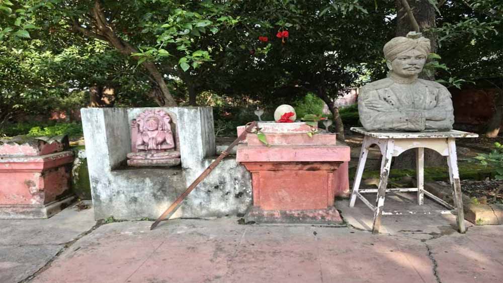 चिल्ड्रन पार्क की जमीन पर कब्जा, 22 टुकड़ों में बेचकर बना दी अवैध कॉलोनी चिल्ड्रन पार्क की जमीन पर कब्जा, 22 टुकड़ों में बेचकर बना दी अवैध कॉलोनी