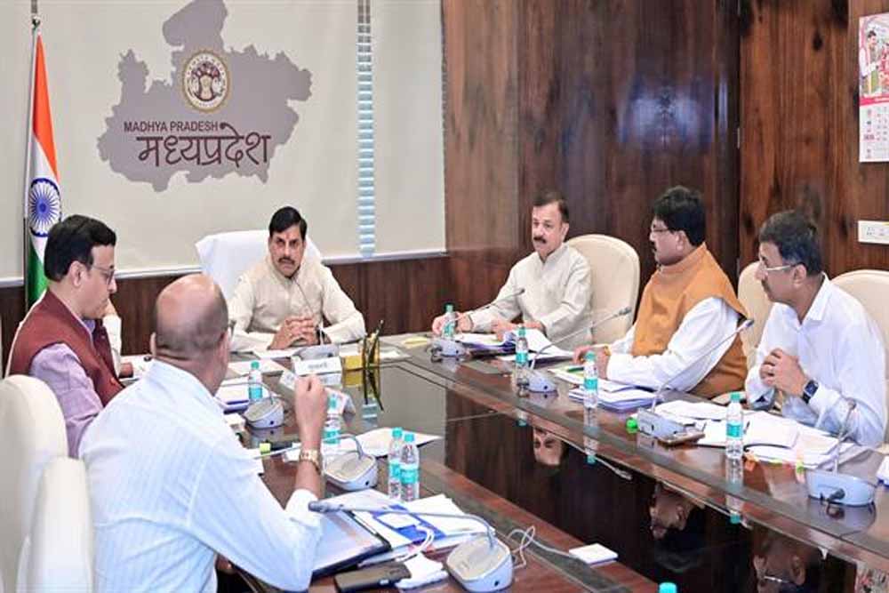 प्रदेश में नागरिकों को लोक परिवहन सुविधा के लिये सुगम परिवहन सेवा योजना शीघ्र प्रारंभ करे : मुख्यमंत्री डॉ. यादव प्रदेश में नागरिकों को लोक परिवहन सुविधा के लिये सुगम परिवहन सेवा योजना शीघ्र प्रारंभ करे : मुख्यमंत्री डॉ. यादव