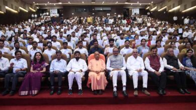 योगी सरकार में पारदर्शी भर्ती से खिले चयनित अभ्यर्थियों के चेहरे