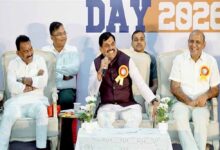 मुख्यमंत्री डॉ. यादव ने महू में विद्यार्थियों को प्लेसमेंट प्रमाण-पत्र किए वितरित
