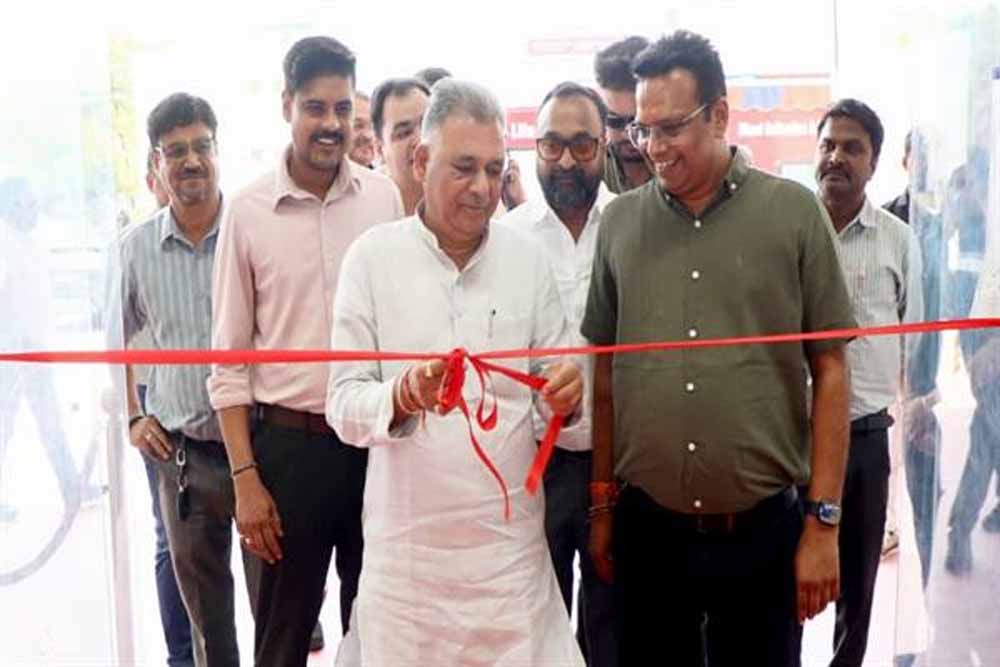 “राइजिंग मध्यप्रदेश” के विजन के साथ निवेश, नवाचार एवं रोजगार के नए अवसर हो रहे सृजित : मंत्री  परमार