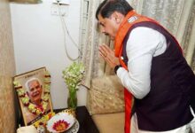 मुख्यमंत्री डॉ. यादव ने स्व. दादा असीम बनर्जी को दी श्रद्धांजलि