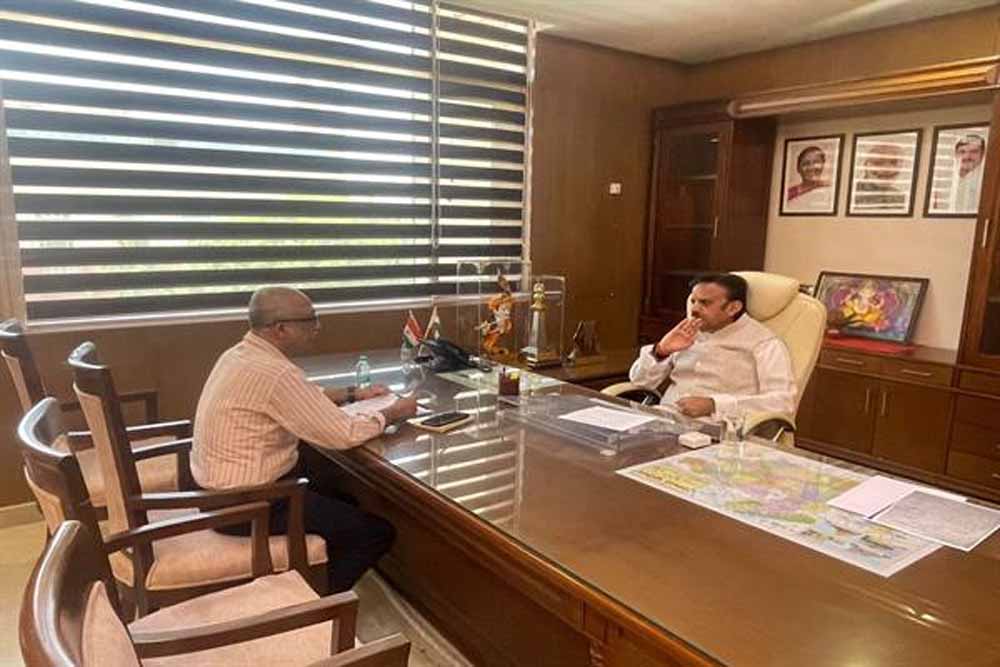 प्रधानमंत्री  मोदी की अपील के अनुक्रम में उप मुख्यमंत्री  शुक्ल ने काफिले से हटाई फॉलो एवं पायलट सुविधा