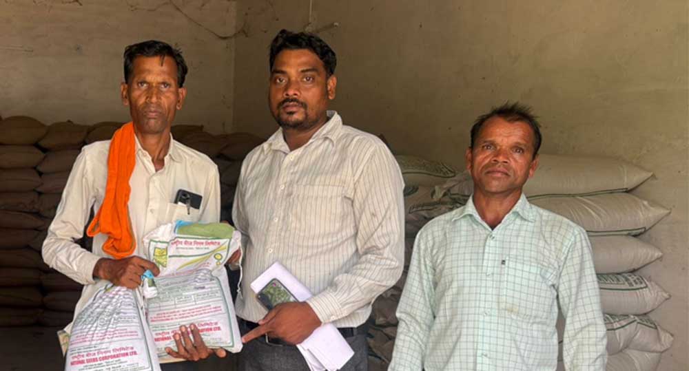 खरीफ सीजन के लिए खाद-बीज का पर्याप्त भंडारण खरीफ सीजन के लिए खाद-बीज का पर्याप्त भंडारण