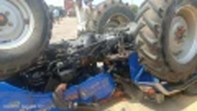 गोसलपुर में नेशनल हाईवे पर बस-ट्रैक्टर की भीषण टक्कर, 39 लोग घायल गोसलपुर में नेशनल हाईवे पर बस-ट्रैक्टर की भीषण टक्कर, 39 लोग घायल