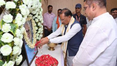 वैशाली नगर विधायक  रिकेश सेन के निवास पहुंचकर व्यक्त की गहरी संवेदना, दिवंगत आत्मा की शांति के लिए की प्रार्थना