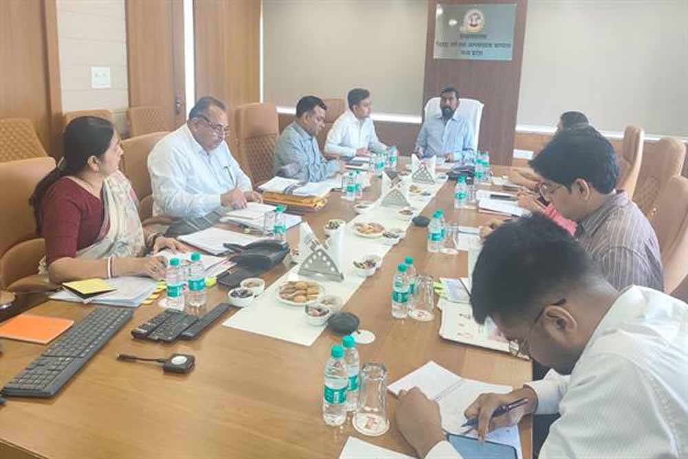 समय-सीमा में कार्य करें पूर्ण : प्रमुख सचिव डॉ. कुमार