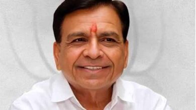 उप मुख्यमंत्री  देवड़ा ने त्यागी पायलट और फॉलो वाहन सुविधा