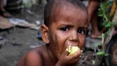 महंगाई बढ़ी, लेकिन पोषण की कीमत वही: 8 रुपए में कैसे मिटेगा कुपोषण?