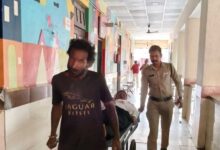 रतलाम के डायल-112 हीरोज सड़क दुर्घटना में घायल 02 व्यक्तियों को त्वरित सहायता से पहुँचाया अस्पताल
