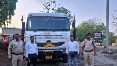 रेत के अवैध परिवहन पर बड़ी कार्रवाई, 6 हाइवा और 3 ट्रैक्टर जब्त