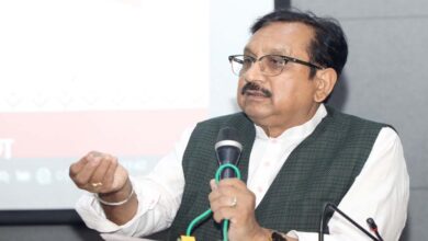 बिखरे हुए गांवों के स्थान पर ब्लॉक मुख्यालय में छात्रावासों का किया जाये युक्तियुक्तकरण : मंत्री डॉ. शाह बिखरे हुए गांवों के स्थान पर ब्लॉक मुख्यालय में छात्रावासों का किया जाये युक्तियुक्तकरण : मंत्री डॉ. शाह
